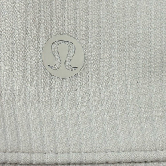 Lululemon Ribbed Softstreme Flared Pant Women’s Size 4 High Rise New With Tags - Picture 2 of 8